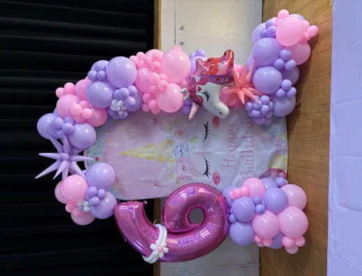 Chiara Wall w/ Balloon Garland