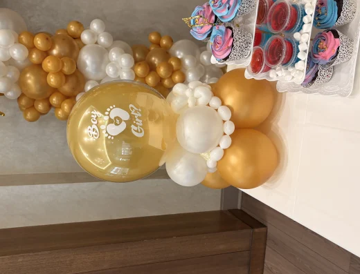 Balloon Decor Centrepieces